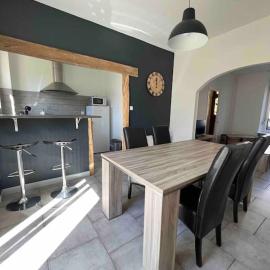 Maison calme à proximité des 3 frontières, hotel v destinácii Longuyon