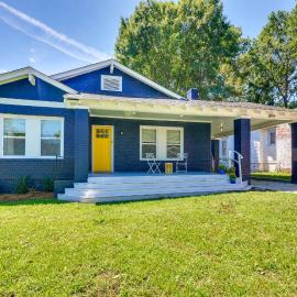 High Point Vacation Rental w/ Private Deck & Yard!, hotel a High Point