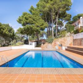Begur-Sa Tuna-Costa Brava-Rent House with Pool, hotel in Begur