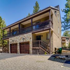 Incline Village Retreat Near Skiing & Beaches, hotel in Incline Village