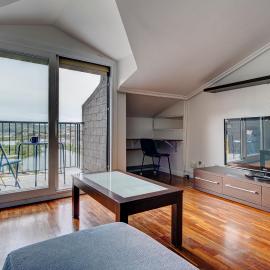 Luminoso ático con terraza, Irún, Parking, 4Pax, hotel sa Irún