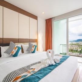 patong villa2：四卧泳池别墅/两个海景房/近班赞酒吧街