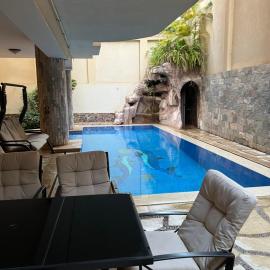 The GlassHouse Pool、カイロのホテル