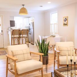 Sleeps 10! Minutes to Parris Island & Downtown