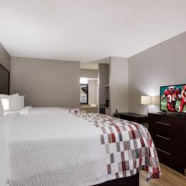 Red Roof Inn & Suites Statesboro - University、ステイツボロのホテル