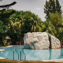 Emerald Manor Hotel, hotel en Kababae