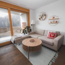 Cosy, stylish new flat with spa and gym & shuttle to ski lifts، فندق في لاكس