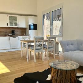 Apartment Sonnenschwan - Neurenoviert, zentrumsnah und ruhig
