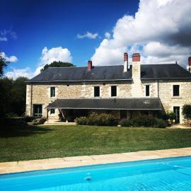 Gîte Moulin d'Olivet, hotel u gradu Chartrené