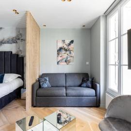 Neuilly/Paris :Magnifique appartement 4P, hotel in Neuilly-sur-Seine