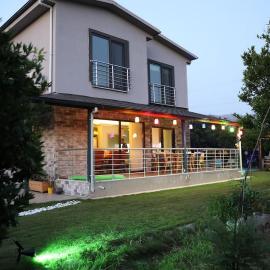 Villa Green、ムーラのホテル