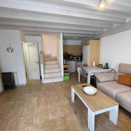 Casa en la montaña con piscina de temporada, hotel u gradu 'Arredondo'
