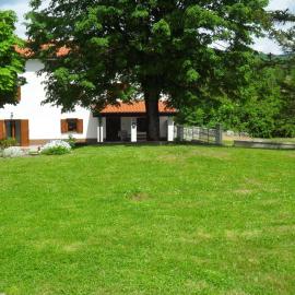 Apartmani Bartulasi, hotel in Roč