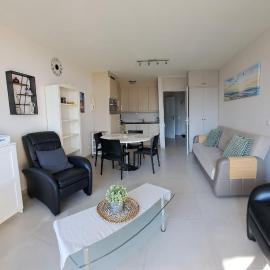 App KLIF De Panne - top location & sea front !!, hotel em De Panne
