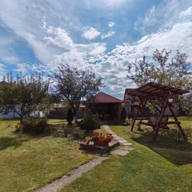 Casa Alex, hotell i Gălăuţaş
