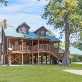 Experience Louisiana, Cabin on Bayou Petite Anse, hotel a New Iberia