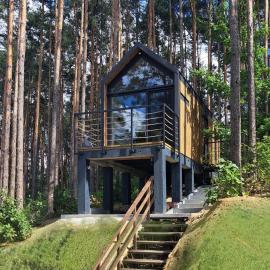 Magia Lasu Borków - Korony Drzew, hotel v destinaci Kielce