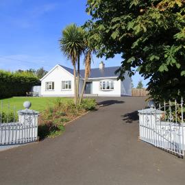 Ardmore Cottage - Failte Ireland Quality Assured, khách sạn ở Muff