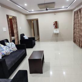 Rahul guest house and service apartment, hotel din Visakhapatnam