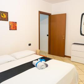 In Love, hotel u gradu Montikjari