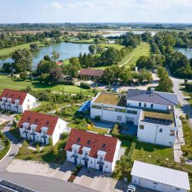 Bachhof Resort Apartments, hotel i Kirchroth