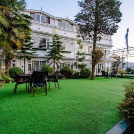 Little Tibet Resort Mall Road, hotel in Darjeeling