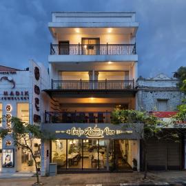 Cafe Aroma Inn