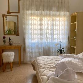 Casa Vacanza Lilia vicino la Stazione e Caserma