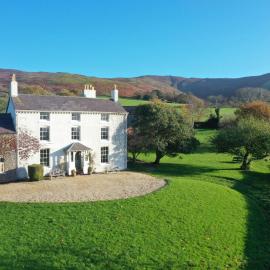 Georgian Country House -Panoramic Views -Sleeps 12