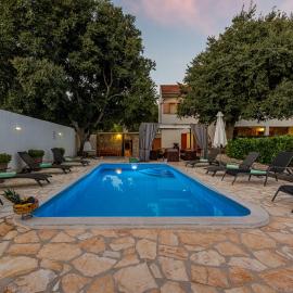 Villa Natura ZadarVillas, hotel u Benkovcu