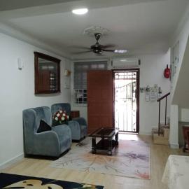Mom's home, hotel in Pasir Gudang