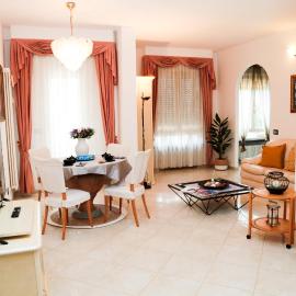 Guest House Manara