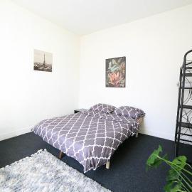 Chambre 1, calme, 1 station de PARIS, bureau