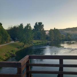 Emina, hotel a Brezik