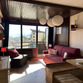 Studio rénové au centre de Montgenèvre, balcon, parking, idéal 2 pers, proche pistes - FR-1-330D-84