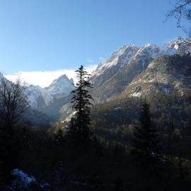 location MIRANDE 2 chambres 4 couchages 9 quartier Pon, hotel in Laruns