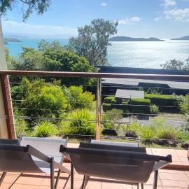 Luxury Couples Retreat Hamilton Island with Buggy, hotel in Hamilton Island