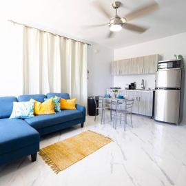 Ramey Cir D, near airport, beaches W/KING Bed.