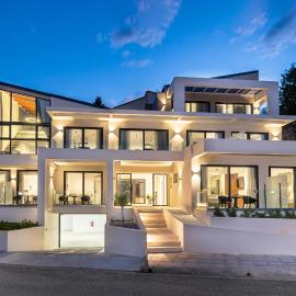 CITY HILL Luxury Apartments, hotel in Ioannina