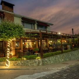 Quindeloma Art Hotel & Gallery, hotel en Riobamba