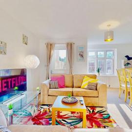 Super Quiet 4 Bed Family House in Gravesend