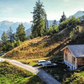 Modern chalet surrounded by nature in Vercorin, hotel di Vercorin