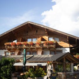 Hotel Forsthof, hotell i Sankt Johann im Pongau