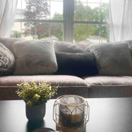 New Stylish Condo Monthly Rental