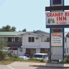 Granby River Inn & Suites, viešbutis mieste Grand Forksas