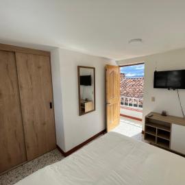 Casa Blanca Hostal, hotel en Rionegro