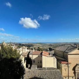 Casa Odda - Fermo, hotel v destinaci Fermo