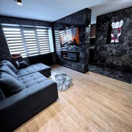 Black Pearl Luxury Apartment, hotel in Ventspils