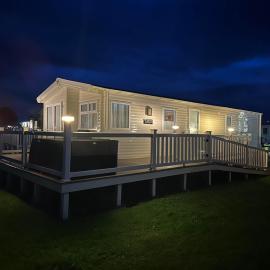 Seaside Heaven - Southerness Caravan Rental, hotel in Mainsriddle
