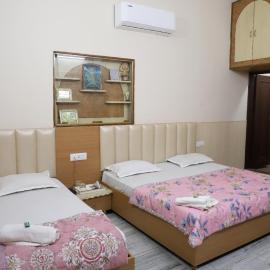 Rk Lodge, hotel v destinaci Amritsar